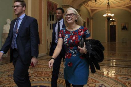 kyrsten sinema husband|Kyrsten Sinema Husband: Heres What You Should Know About。